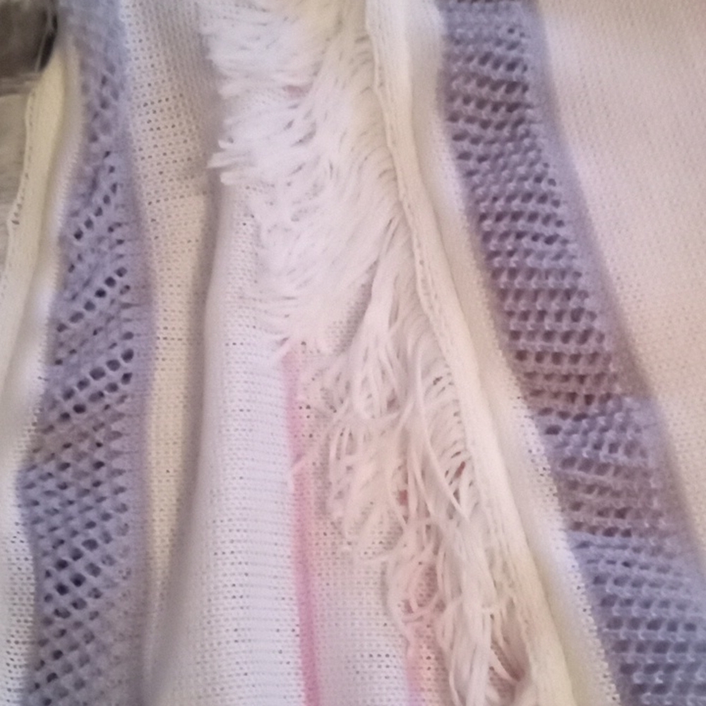Poncho ( WITH ARM HOLES) - Picture 9 of 11